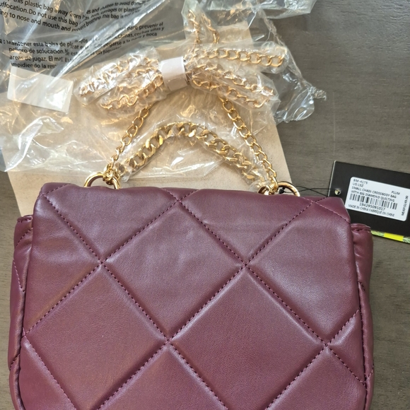 Badgley Mischka Quilted Shoulder Bag - Picture 2 of 7